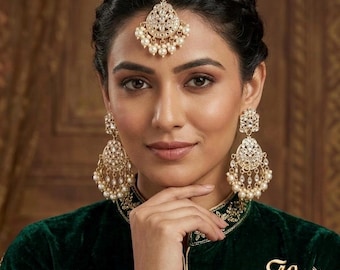 Kundan Tikka and Earrings Set: Indian Wedding Jewelry