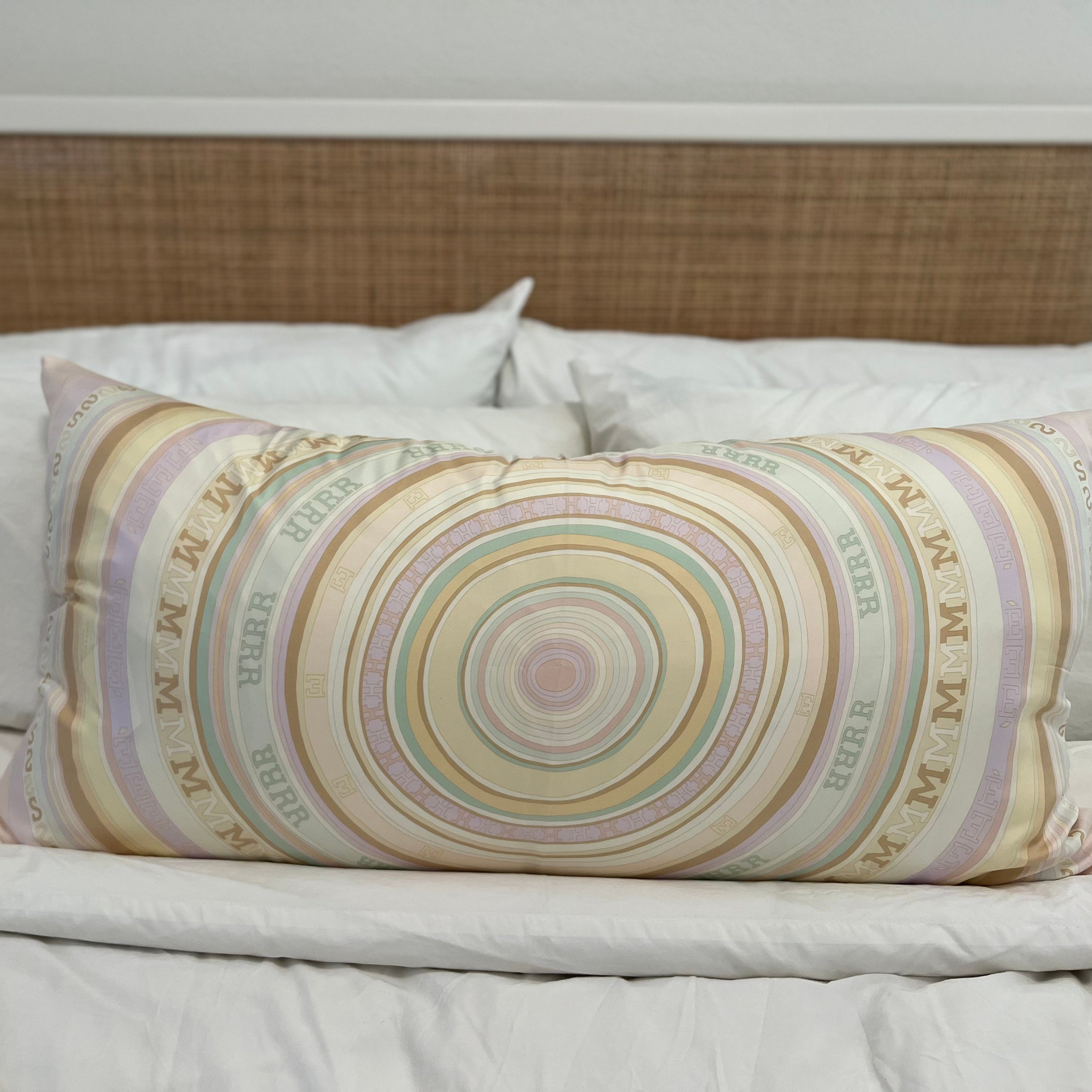 chanel pillows ｜TikTok Search