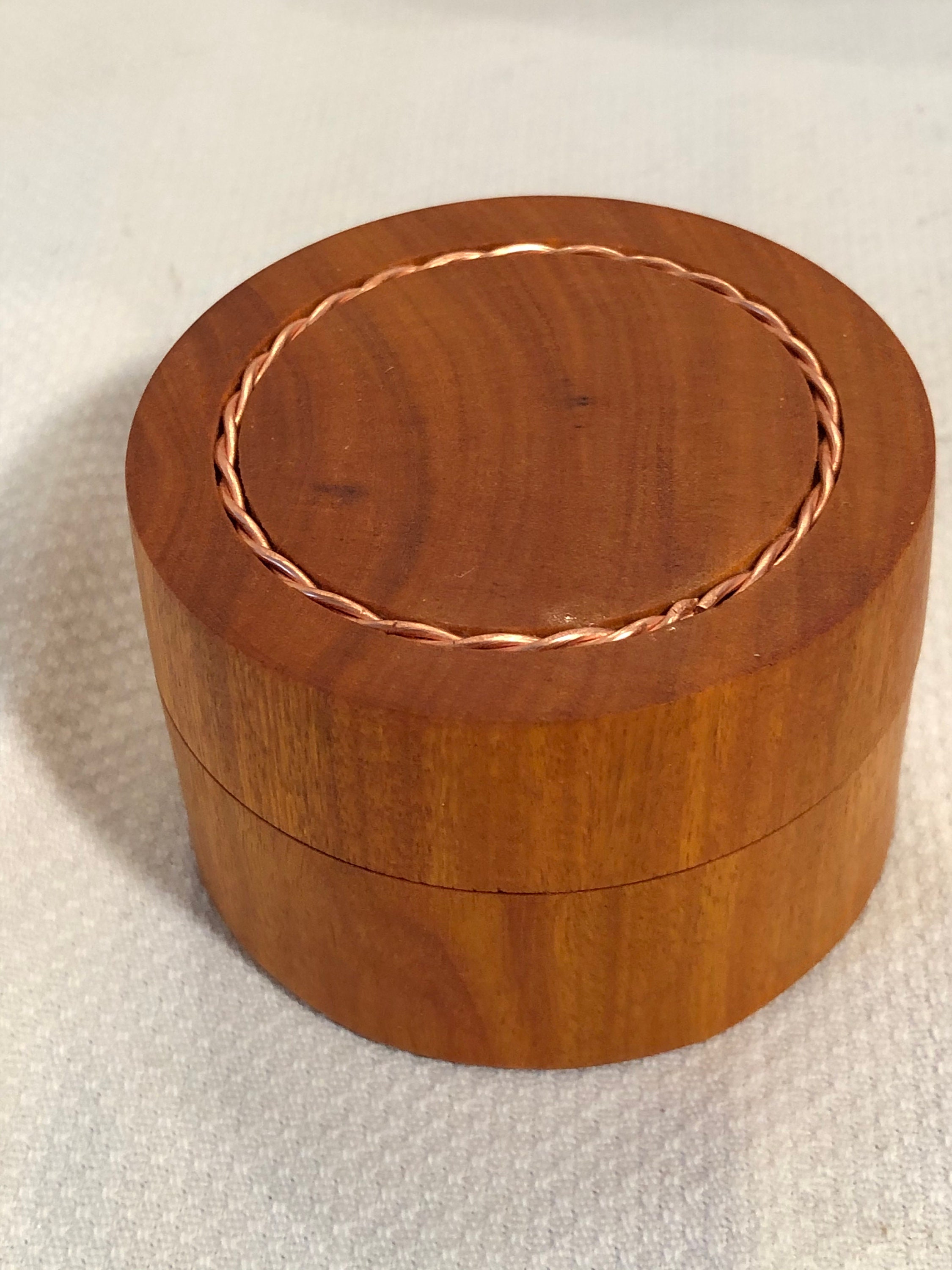 Wooden Oxidise Round Top Jewellery Box, Size/Dimension: 5 X 2.5 X 2.5