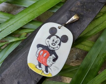 Colgante de ratón de dibujos animados grabado a mano - Arte vintage de Jarvis