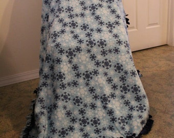 Snowflake Fleece Blanket