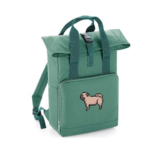 Lustiger pixeliger Mops bestickter Rucksack - Zwei Größen - Mehrere Farben - Recycled - Twin Handle Roll-Top Rucksack - Pixel Gamer - Hunderasse Welpe