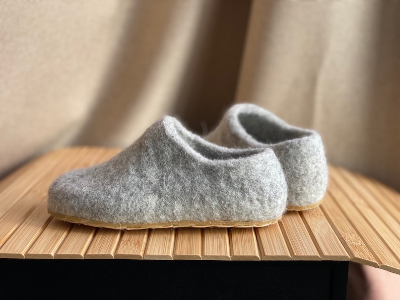 Handgefertigte Wolle Kinder Hausschuhe: Gefilzte Booties Bild 6