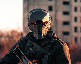 Apex Predator Helmet, Wearable Airsoft Helmet, Cyberpunk Military Visor, Futuristic Assassin Mask, Night Vision Style, LARP Cosplay Gear
