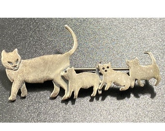 Vintage Brooch Signed Sterling MW Mother cat and  3 kittens following