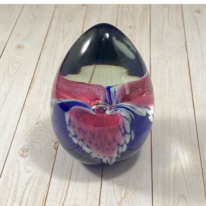 Vintage Glass Eye Studio Egg Paperweight Floral Art Glass Artist Signed 1991