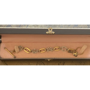 Juicy Couture Retired Princess Heart Charm Logo Rhinestone Bracelet yjru1515 NEW