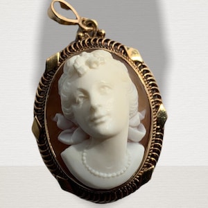 Antique Shell Cameo Pendant 14k High Dome 1/2 inch Female Bust