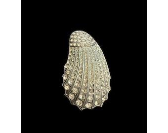 1920’s Art Deco Rhinestone Fur Dress Clip Silver Tone 2.25”