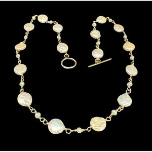 Gold Plated Freshwater Pearl Necklace Round Disc Station Toggle Chain Link