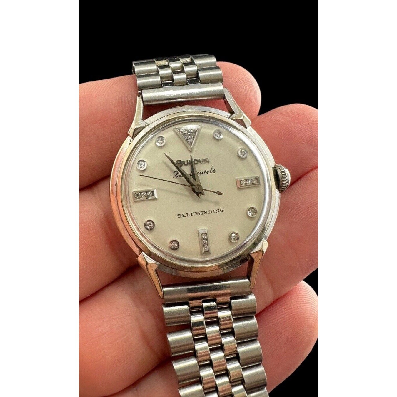 1960s-1970s Vintage Solid 14K Diamond Bulova Watch Circa 1970 14K Ladies Bulova – Pippin Vintage Jewelry main image 2