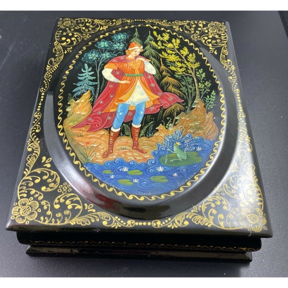 Vintage Russian Lacquer Box Frog Princess Scenic Landscape