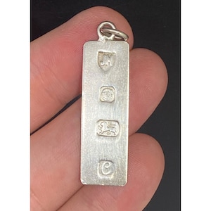 Vintage Sterling Silver Hallmarked Queen Elizabeth Jubilee Ingot Pendant Rectangle Signed