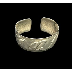 835 Silver Artisan Signed Wide Cuff Bracelet Floral Leaf Textured