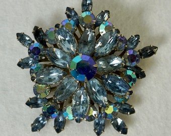 VTG Brooch Blue Star Burst Arora Borealis Estate Costume Jewelry