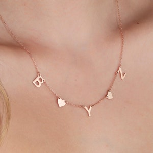 Collar con nombre personalizado, collar con inicial, collar con letras, collar personalizado de plata, regalos para esposas, regalos para mamás, minimalista, regalo de Navidad
