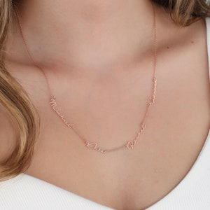 Collar de nombre minimalista múltiple, collar de 4 nombres, joyería de nombre de oro personalizada, regalo personalizado para ella, collar de Navidad, joyería familiar