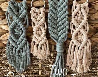Macrame keychain