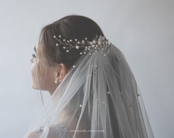 High quality bridal veil with pearls