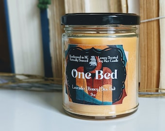 One Bed Candle, Romance Book Trope Bookish Candles, Best Seller ACOTAR Smut Book Lover Gift, Romantasy Trope Romance Reader Gift, Spicy Gift