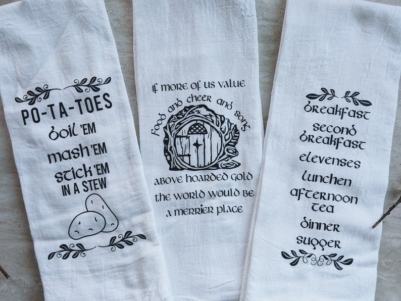 LOTR Tea Towels, Lord of the Rings Mothers Day Gift, Tolkien Book Lover Gift Kitchen Towels Dark Academia Decor The Hobbit Best Friend Gifts image 9