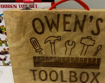 Personalisierte Kinder Holzwerkzeugkiste: 36-teiliger Baukasten