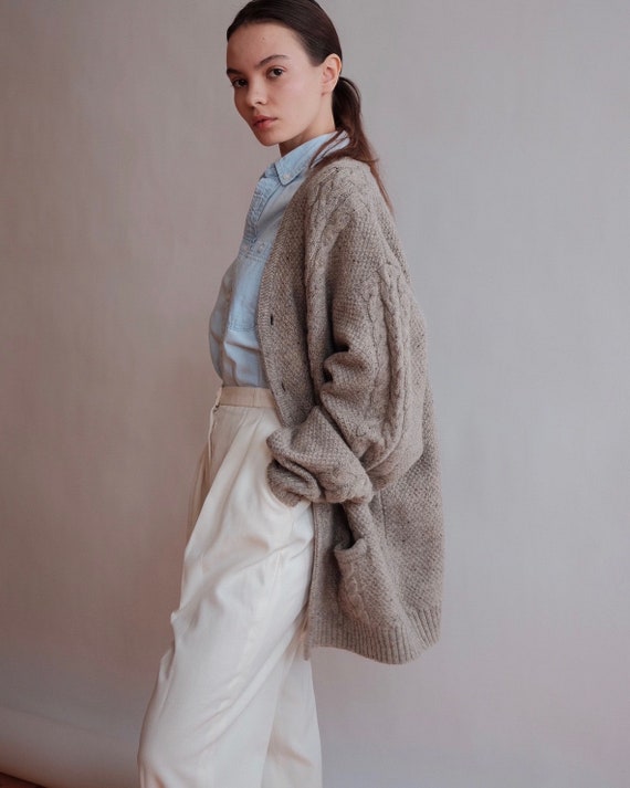 Vintage Women's Woolen Cardigan