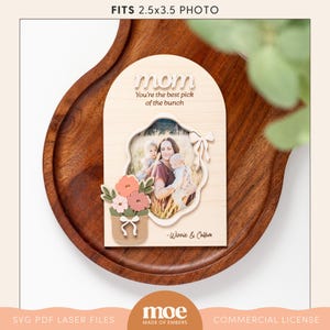 Cadre photo personnalisé Coquette arc-en-ciel magnétique pour réfrigérateur, cadeau fête des mères, fleurs vintage, support de cadre photo en bois, cadeau sentimental