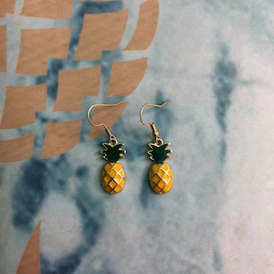 Free as a Pineapple! earrings | Fruit jewelry | bright & colorful earrings