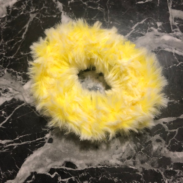 Piña amarillo crochet Hair scrunchie / meme's crochet Super Soft hair tie / Handmade crochet hair scrunchie / sin enredos accesorios para el cabello