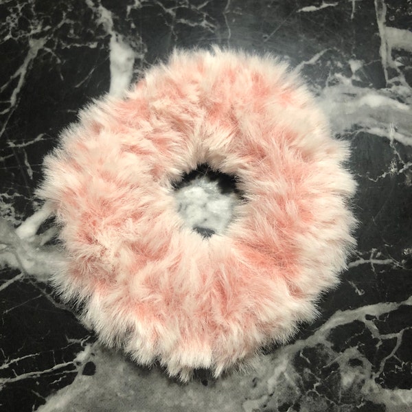 Blush pink crochet Hair scrunchie / meme's crochet Super Soft hair tie / Handmade crochet hair scrunchie / sin enredos accesorios para el cabello