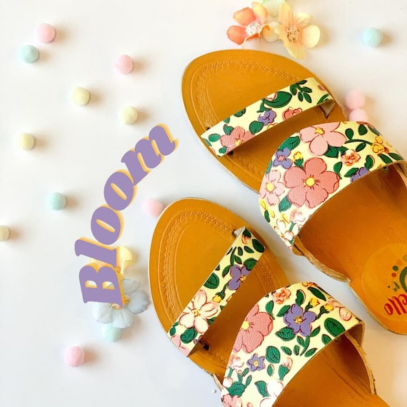Kids ethnic shoes sale