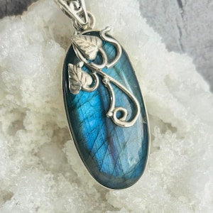 Gorgeous artisan crafted sterling silver and blue Labradorite oval shape pendant