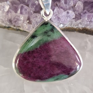 Zoisite ruby silver pendant, High-grade drop shape