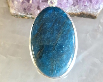 Pendentif argent Apatite bleue ovale, pierre naturelle