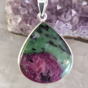 Zoisite ruby silver pendant, High-grade drop shape