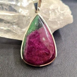 Zoisite ruby silver pendant, High-grade drop shape