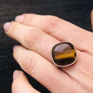 Adjustable Tiger eye silver ring