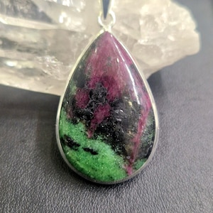 Zoisite ruby silver pendant, High-grade drop shape