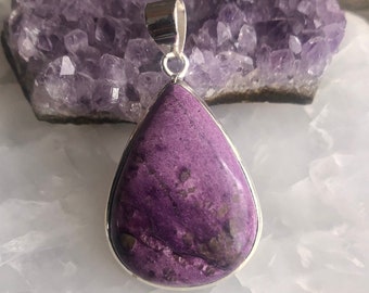 Splendid Stichtite silver pendant