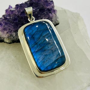 Artisan crafted Labradorite sterling silver pendant rectangle shape