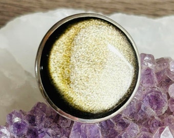 Unieke, verstelbare zilveren ring met gouden glans en obsidiaan, ronde vorm