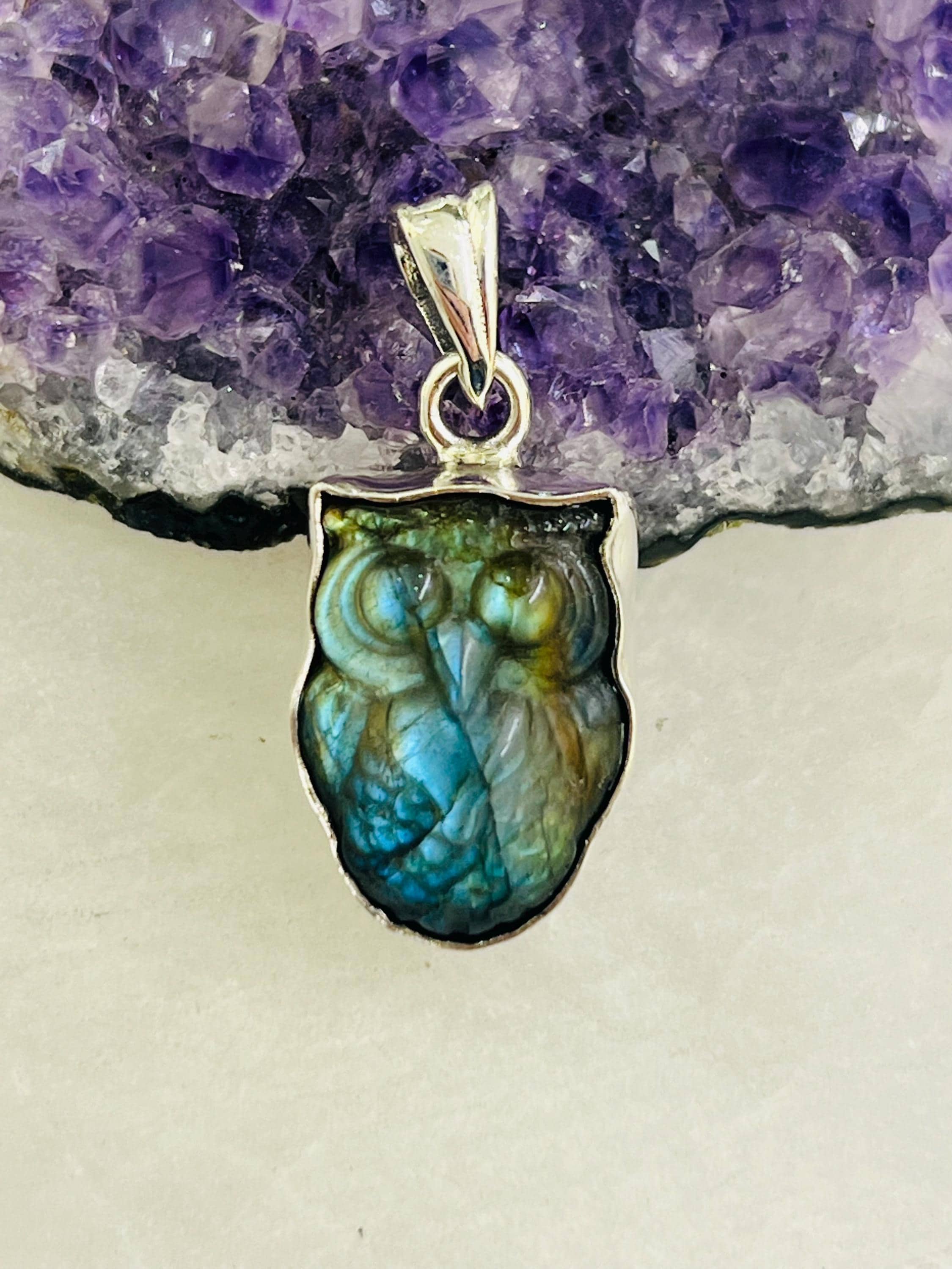 Splendid Blue carved Labradorite silver pendant, Owl shape