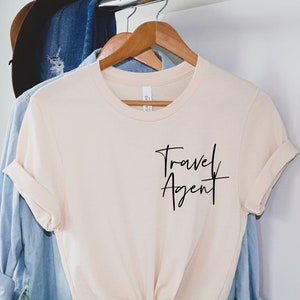 Travel agent shirt, hoodie, sweatshirt, tank top, gift, tourist guide
