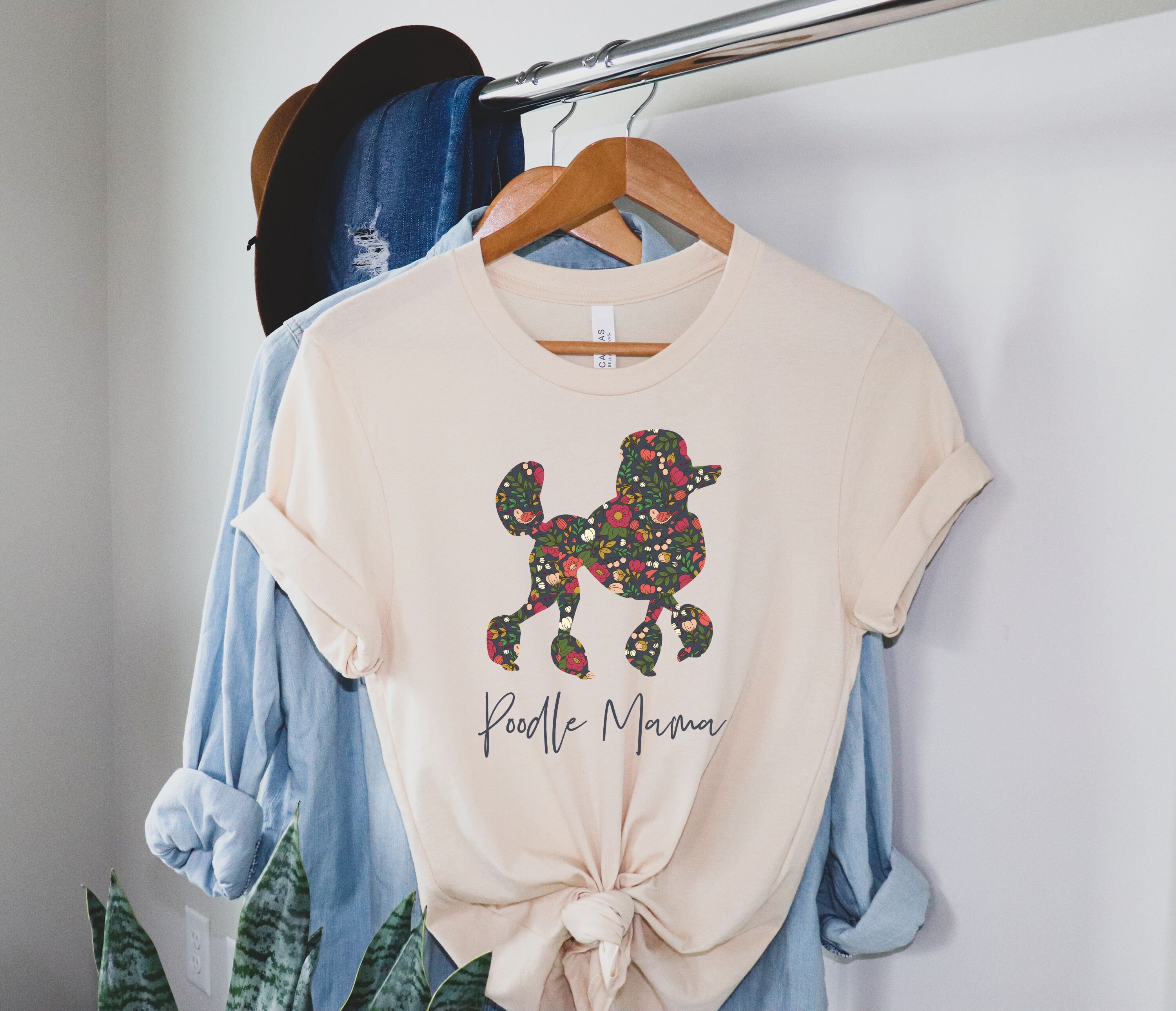 Poodle mama shirt, hoodie, sweatshirt, tank top, gift, dog mom, pet lover, dog owner tee
