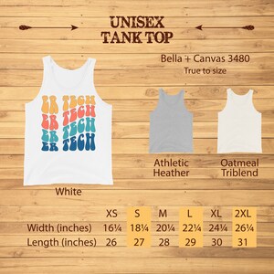 Op de afbeelding: Een wit tanktop met een kleurrijke afbeelding waarop vijf keer "ER TECH" staat. Het tanktop is verkrijgbaar in de maten XS tot 2XL. De maattabel toont de breedte en lengte van het tanktop in inches.