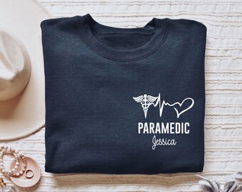 Personalisiertes Rettungssanitäter Shirt, Langarm, Sweatshirt, Geschenk, Wunschname Rettungssanitäter, EMS, EMT, Notfall, Ersthelfer