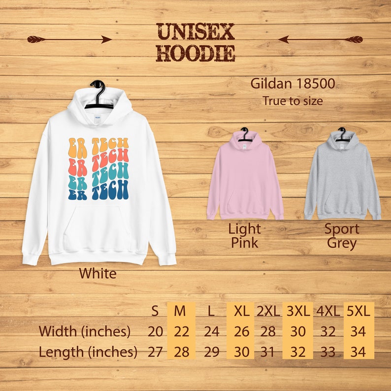 Op de afbeelding: Unisex hoodie met de tekst "ER TECH" in een retro lettertype, verkrijgbaar in wit, lichtroze en sportgrijs. De hoodie is gemaakt door Gildan en valt normaal uit. De maattabel toont de breedte en lengte in inches voor maten S-5XL.