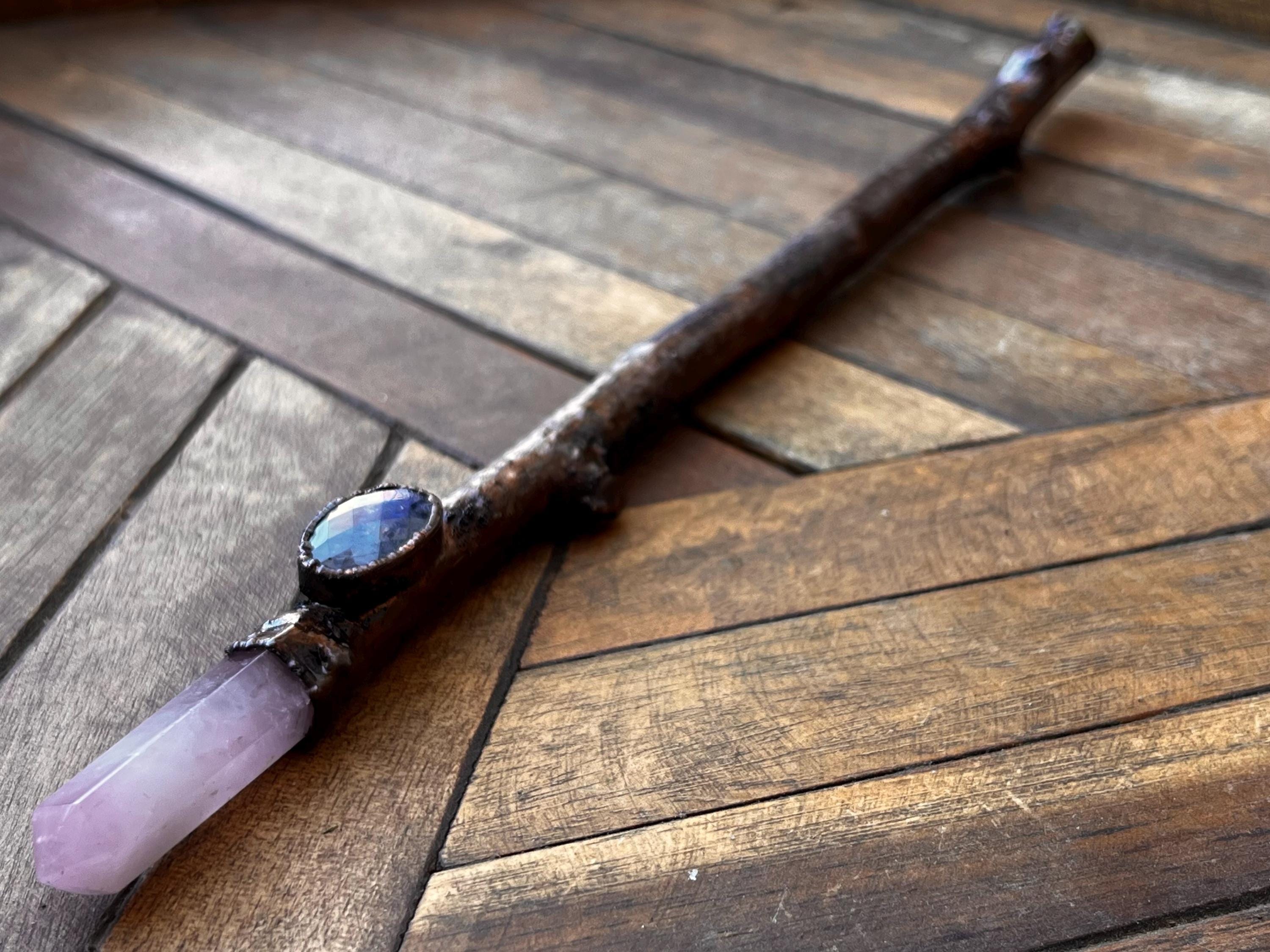 ローズクォーツとムーンストーンの杖 | 魔法の杖 | 顕現の杖 | 電気