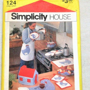 Quilting Pattern: Chicken Kitchen Decor, Place Mats & Mitts. Uncut Simplicity 124